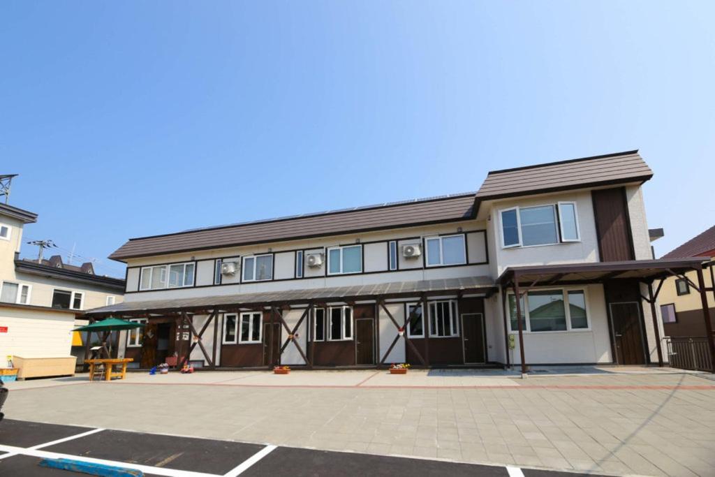 Tsuru Apartments Фурано Экстерьер фото