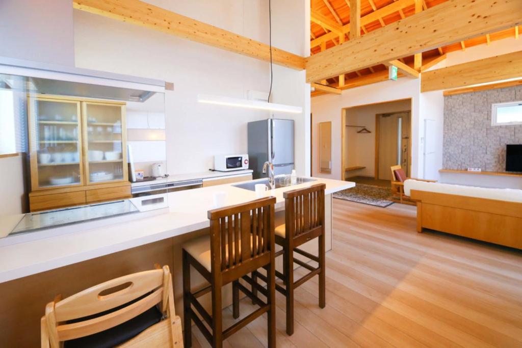 Tsuru Apartments Фурано Экстерьер фото