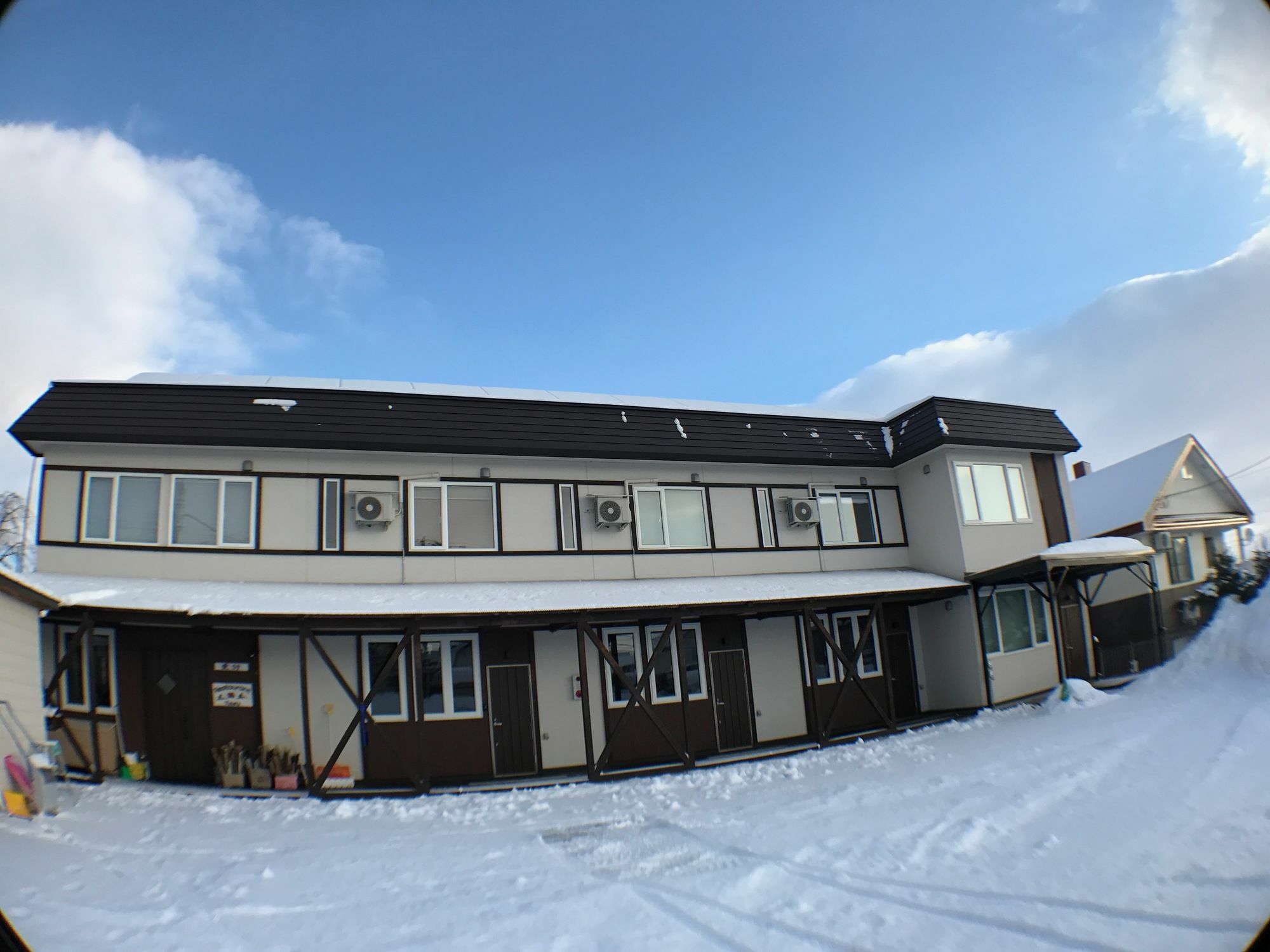 Tsuru Apartments Фурано Экстерьер фото